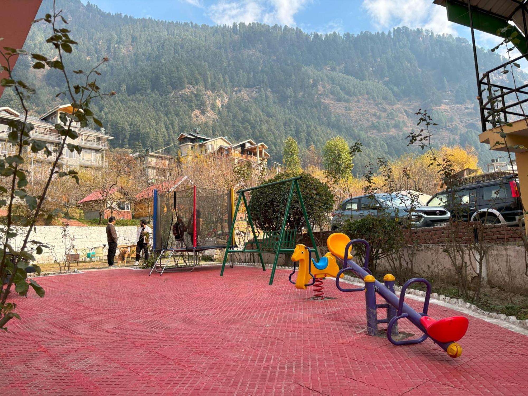 Hill River Resort - Central Heated & Air Cooled - Near Mall Road , Best Property Of Manali 2024- 2025 外观 照片
