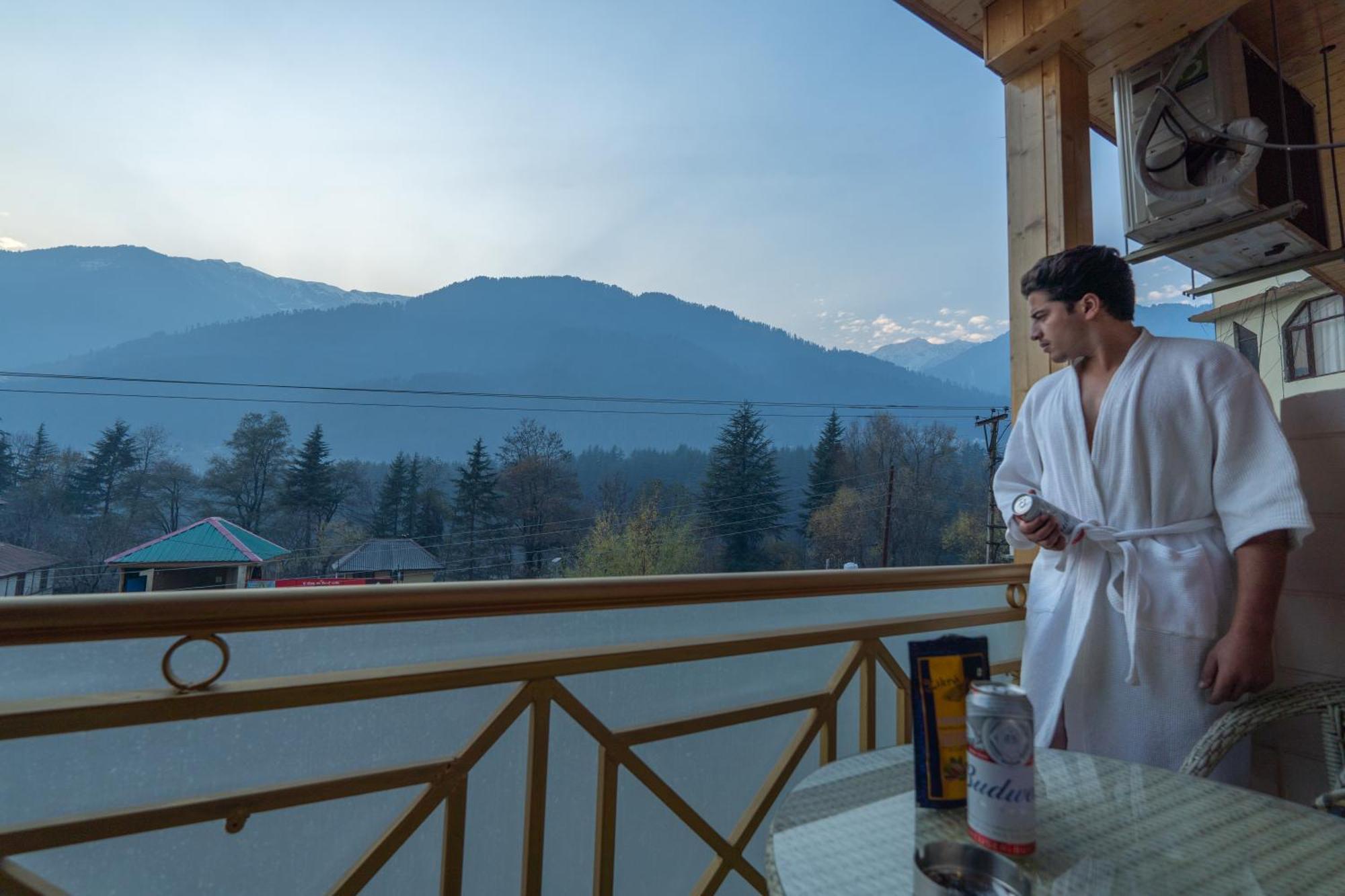 Hill River Resort - Central Heated & Air Cooled - Near Mall Road , Best Property Of Manali 2024- 2025 外观 照片