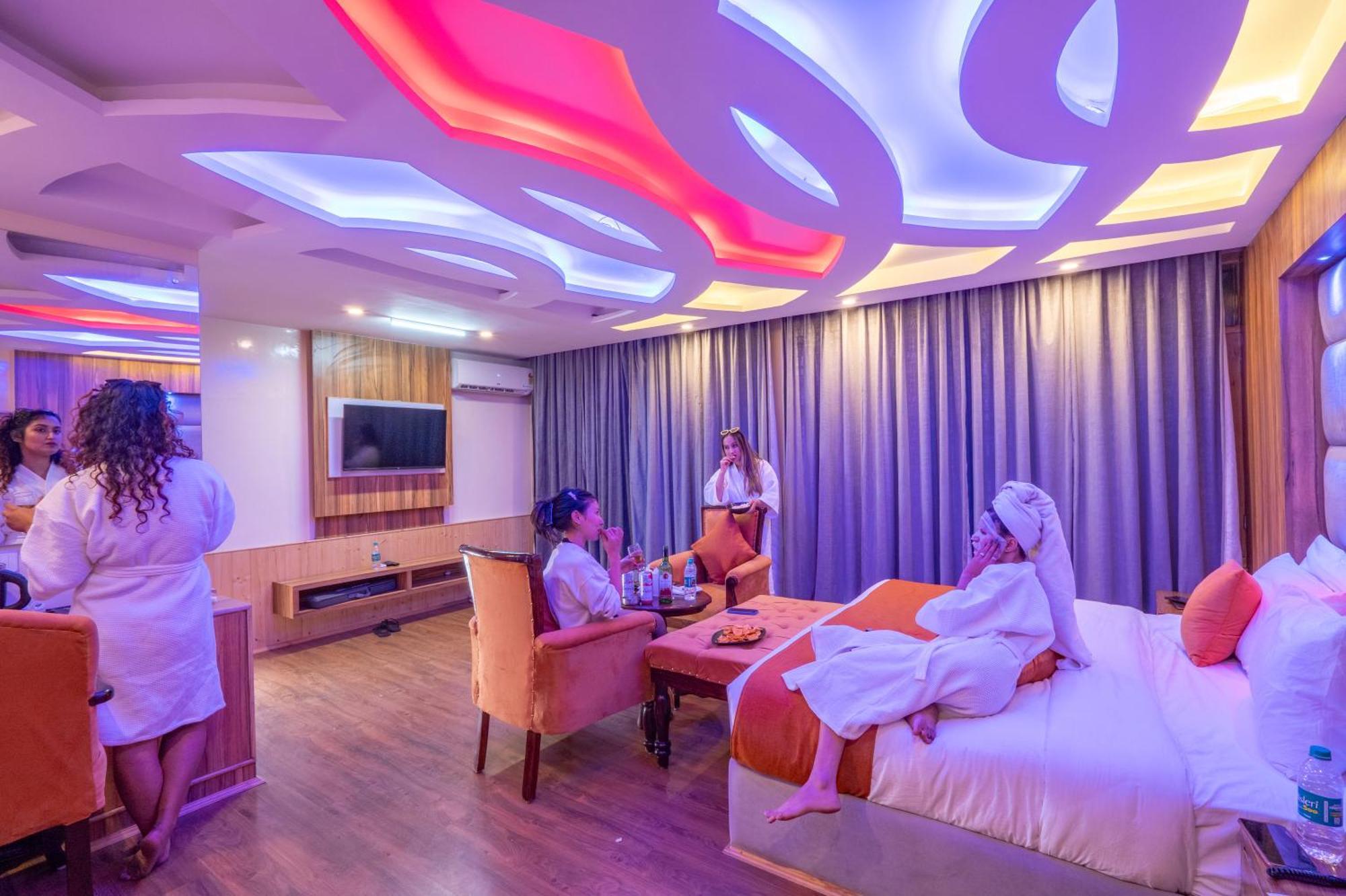 Hill River Resort - Central Heated & Air Cooled - Near Mall Road , Best Property Of Manali 2024- 2025 外观 照片