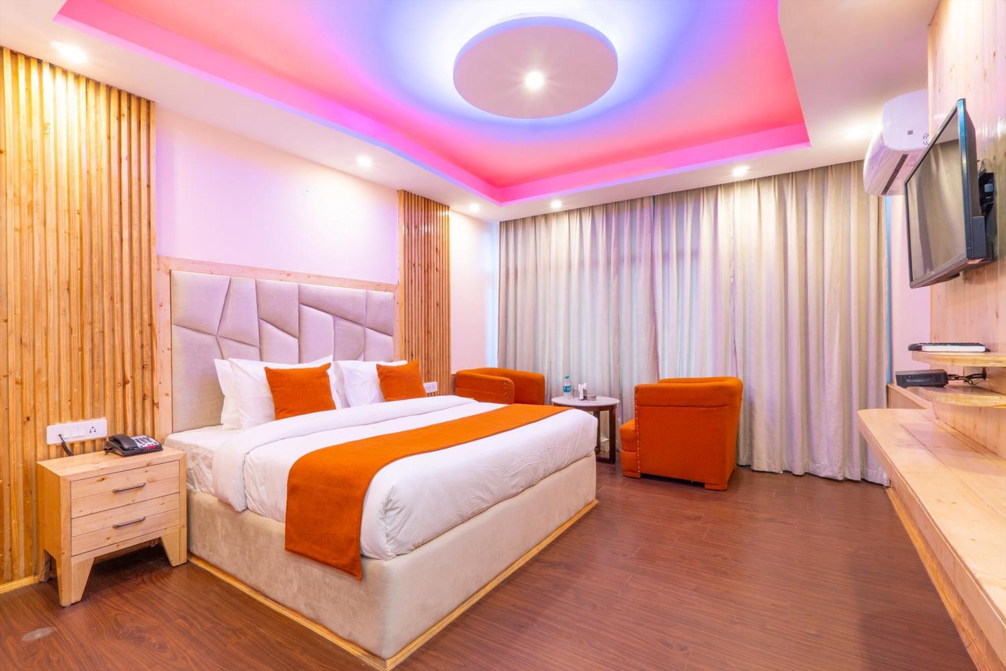 Hill River Resort - Central Heated & Air Cooled - Near Mall Road , Best Property Of Manali 2024- 2025 外观 照片